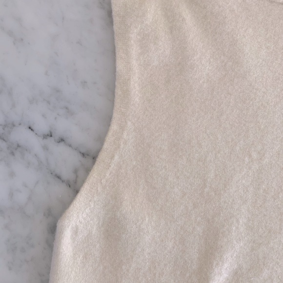 Massimo Dutti cream cashmere blend sleeveless mock neck sweater size S - Picture 3 of 7